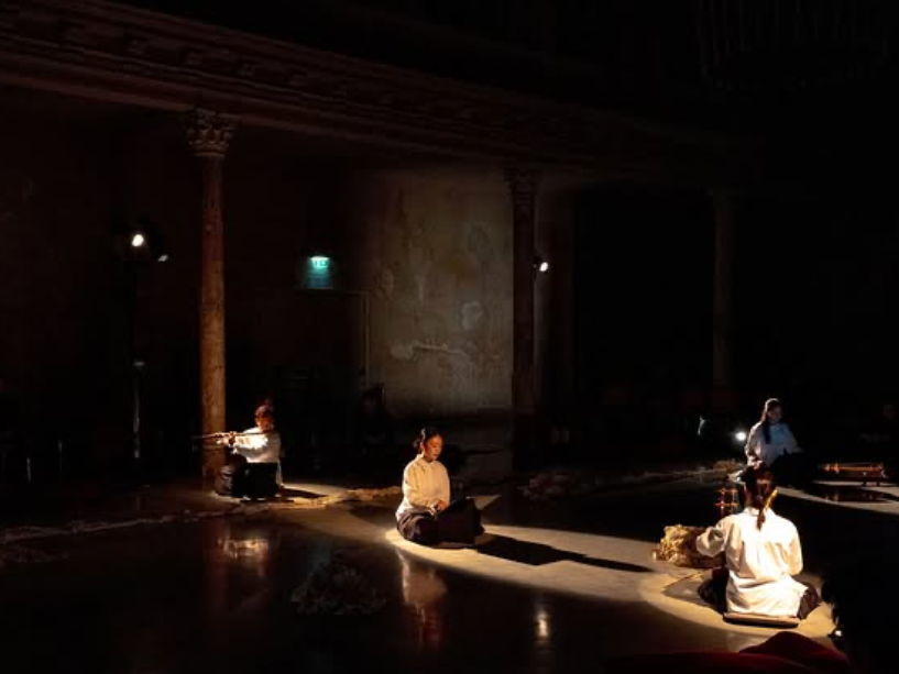 왓와이 아트 빈 모데른 공연