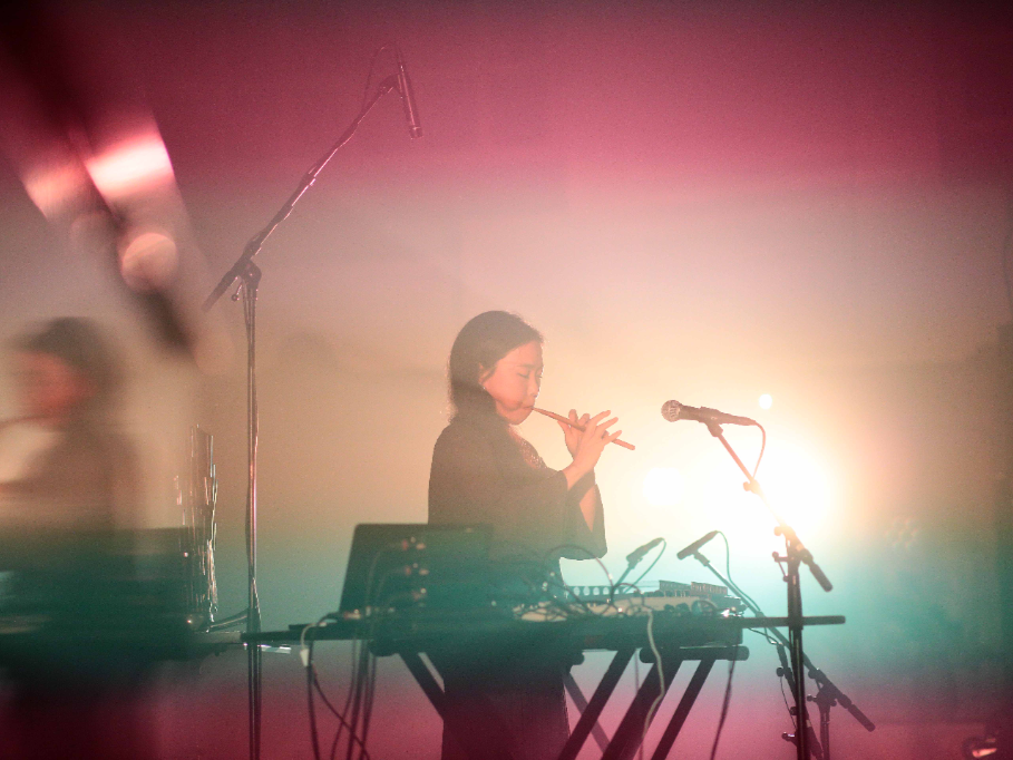 박지하 <All Living Things>